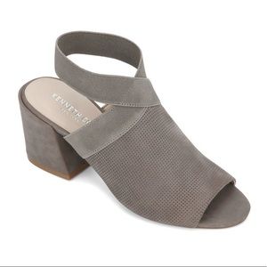 KENNETH COLE NY Gray Hannon Elastic Sandal